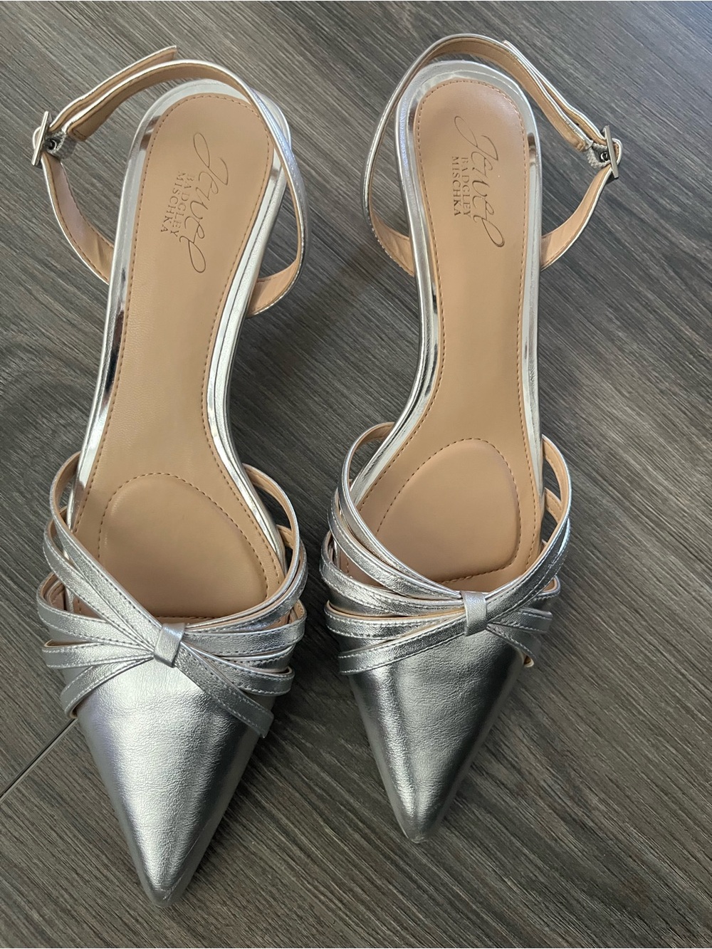 Jewel Badgley Mischka Silver Pointed-Toe Slingback Heels